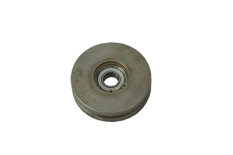 Global Industrial 412570 Replacement Back Rubber Roller Assembly for 4